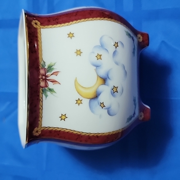 NIB Goebel Christmas Angel Porcelain Candy Bowl with lid Planter New - Picture 9 of 10